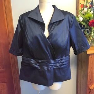 Dress barn woman collection formal top blouse